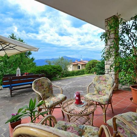 Bed And Breakfast Due Leoni Torri Del Benaco Εξωτερικό φωτογραφία